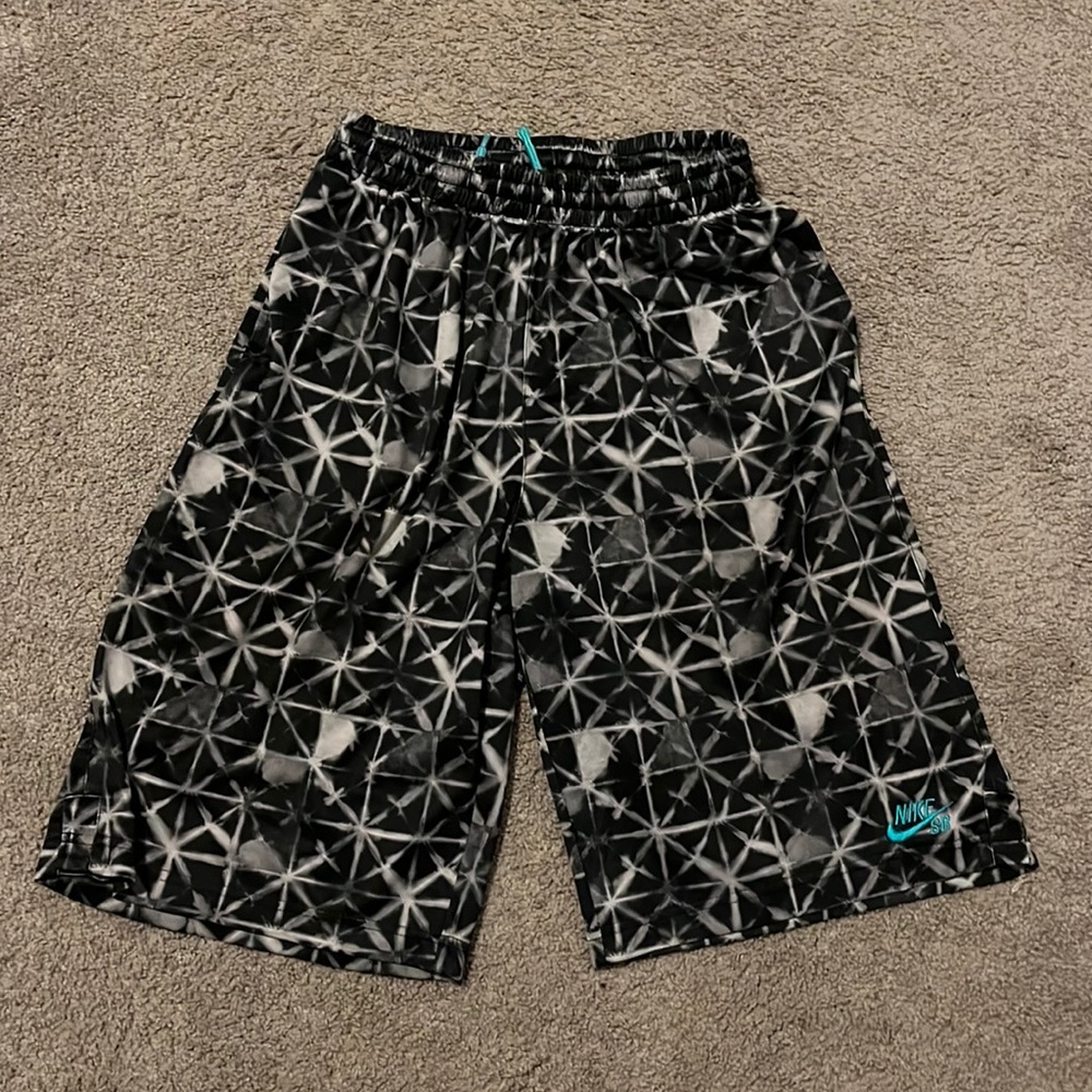 Kids XL nike shorts